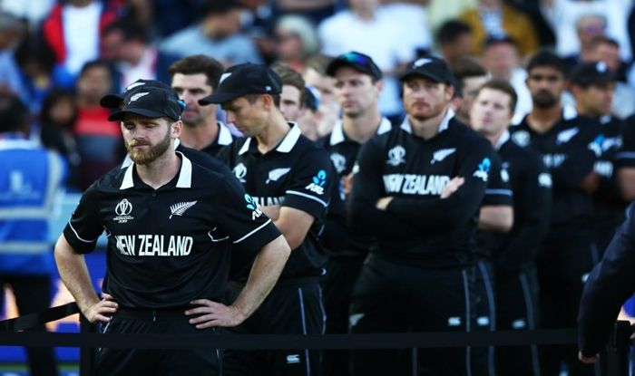 Kand Williamson and NZ players stand during the presentation ceremony of ICC Cricket World Cup 2019 at Lords CWC Twitter