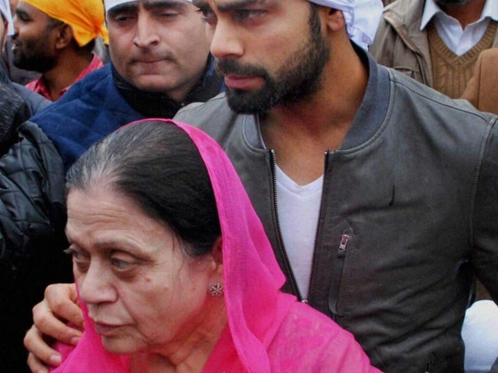 virat kohli mother ne 16414639534x3 1